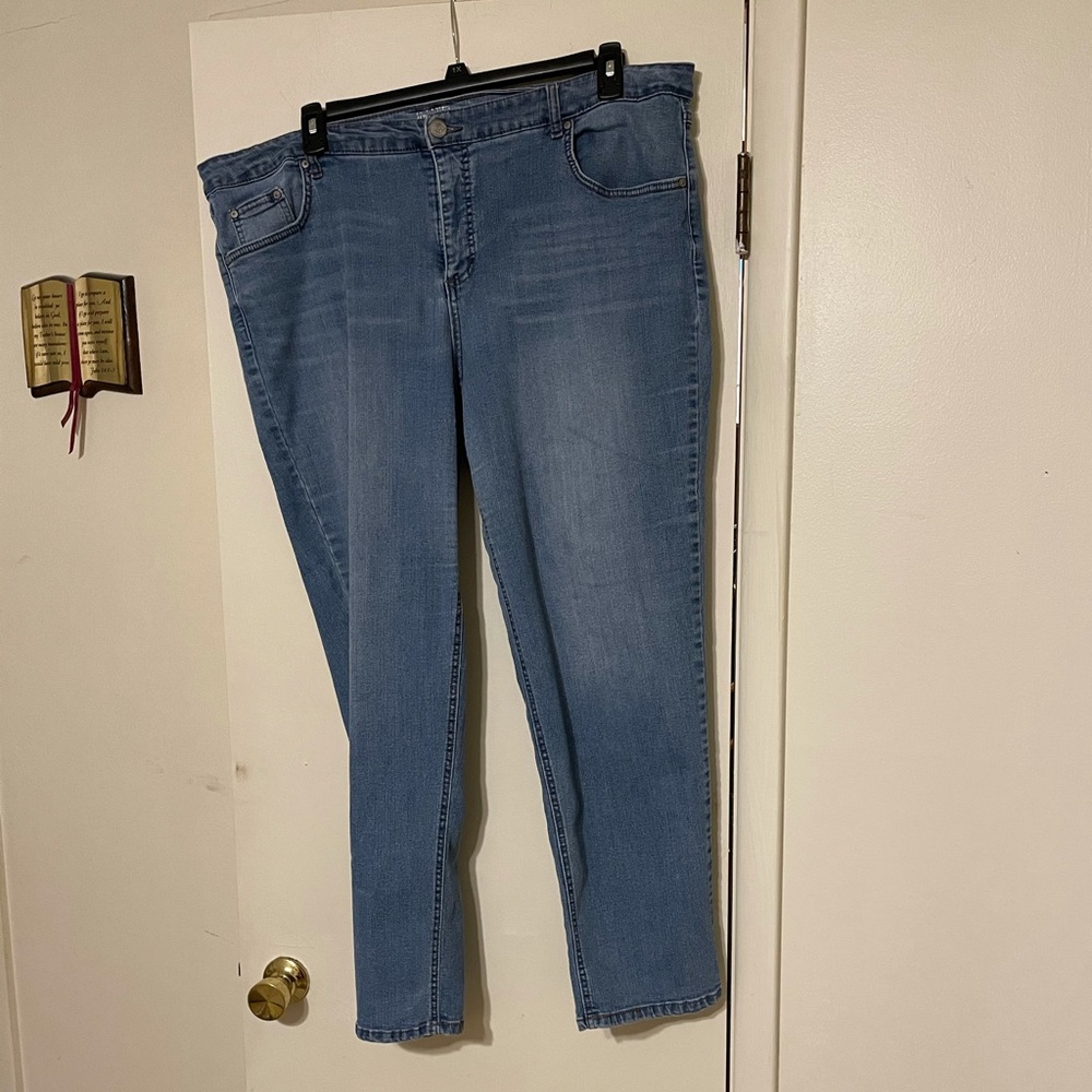 Tara and sky blue jeans